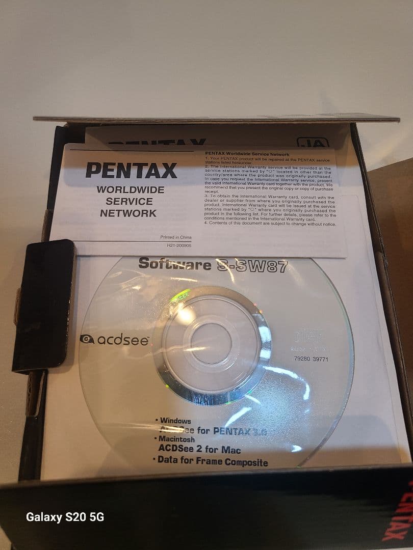 未使用　PENTAX　Optio　E80　コンデジ　デジカメ　激安