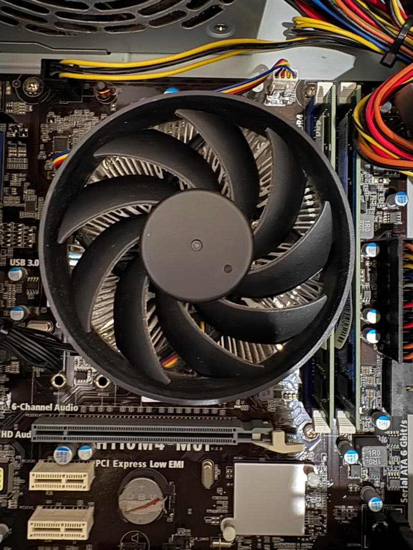 Windowsデスクトップ LUV MACHINES iH440XN-SH2-KK (Windows10)