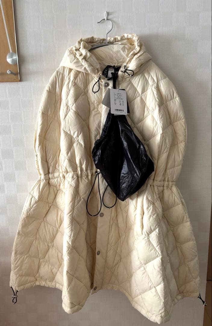 YUI新品タグ付　TAION 【洗える】シティ　ダウンケープ　今季完売品