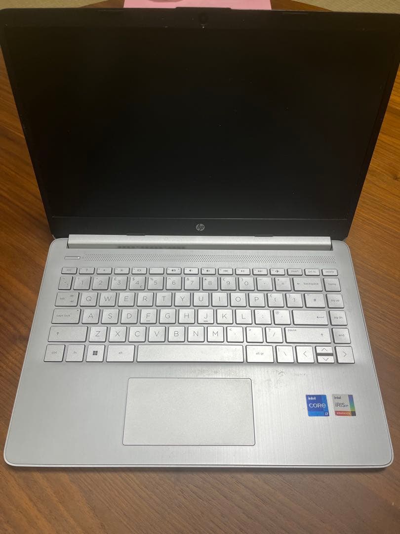 HP 14インチ ノートPC (UKキーボード)