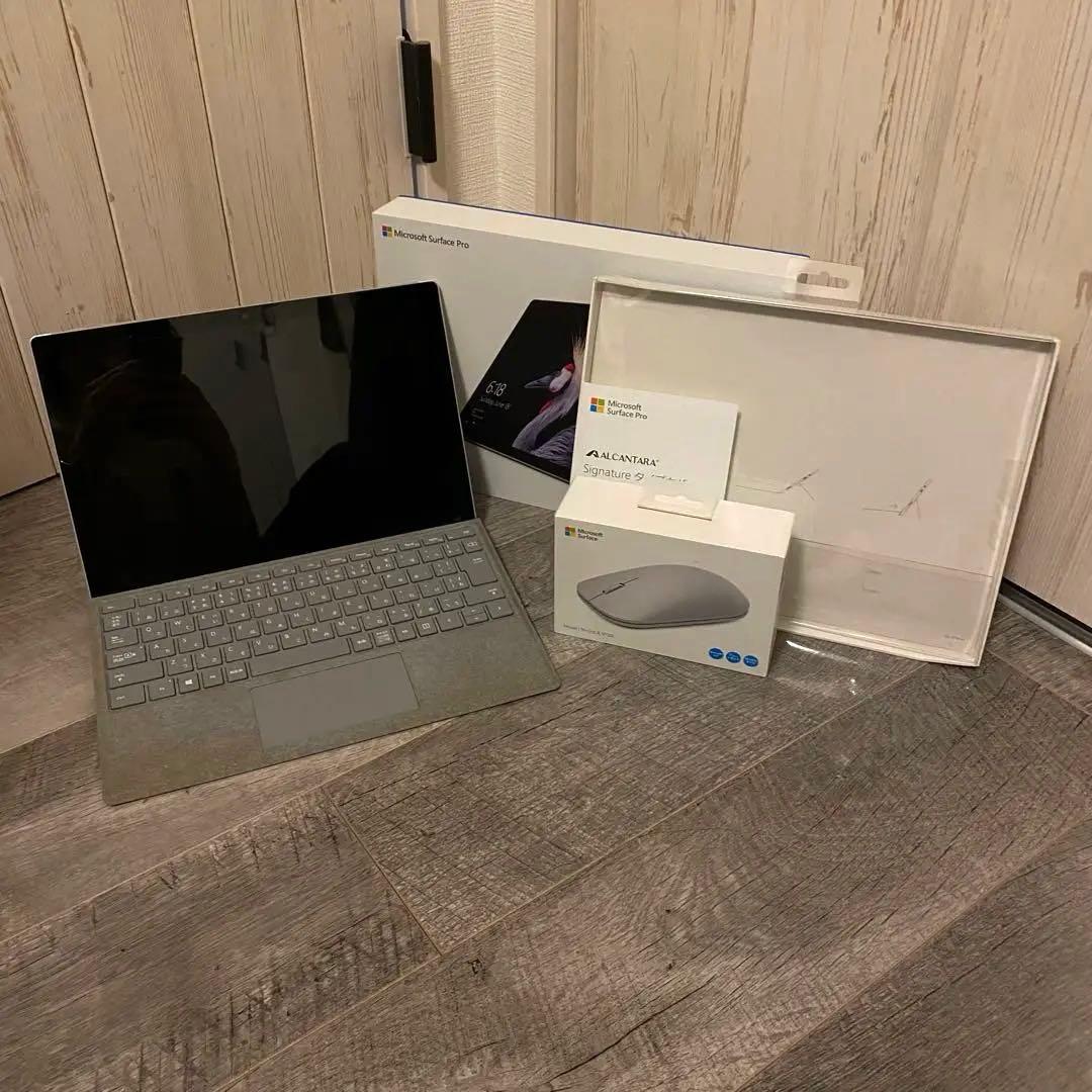 Windowsタブレット本体 Microsoft Surface Pro 5 256GB Model 1796