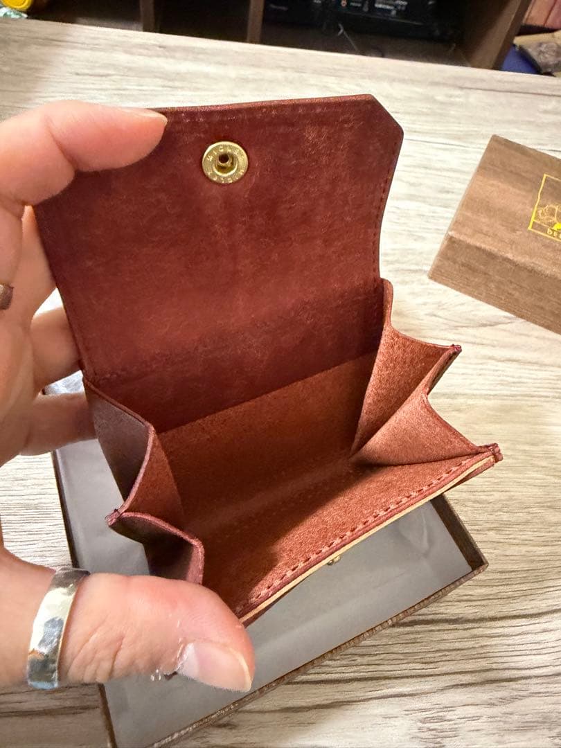 BEERBERRY ブラウンレザー ケース