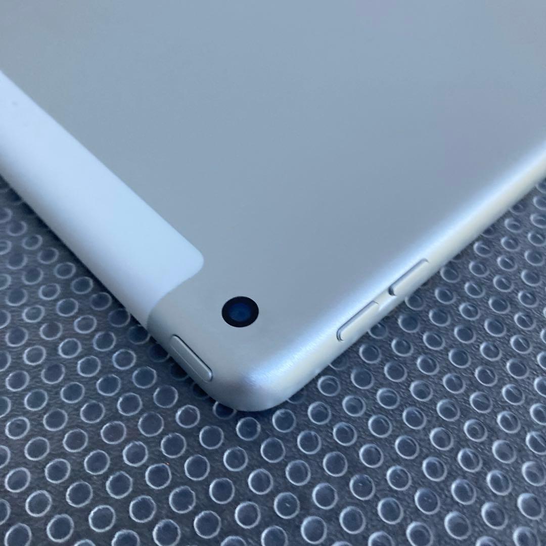 825【早い者勝ち】外観比較的美品☆iPad7第7世代32GB SIMフリー☆