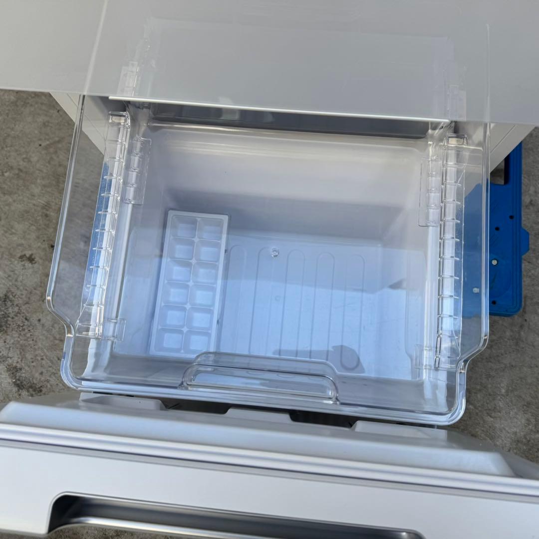 211⭐️2023年製美品★シャープ　冷蔵庫　右、左開き　ガラス扉　一人暮らし