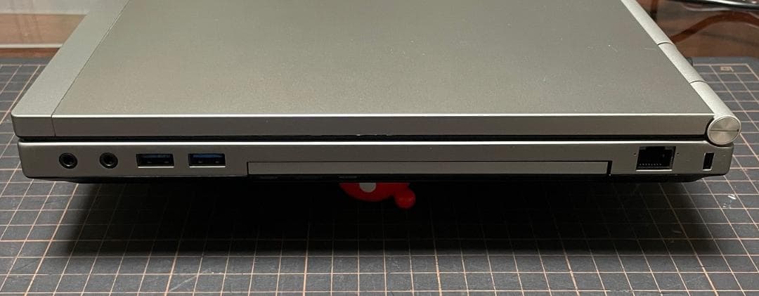 Windowsノート本体 USED HP Elitebook 8570p i7-3740QM 8G