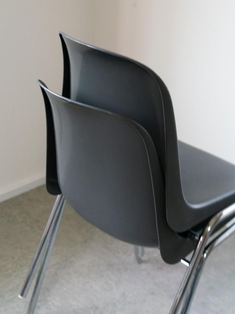 MOD ELENA チャコール スタッキングチェア 2脚 ミッドセンチュリー