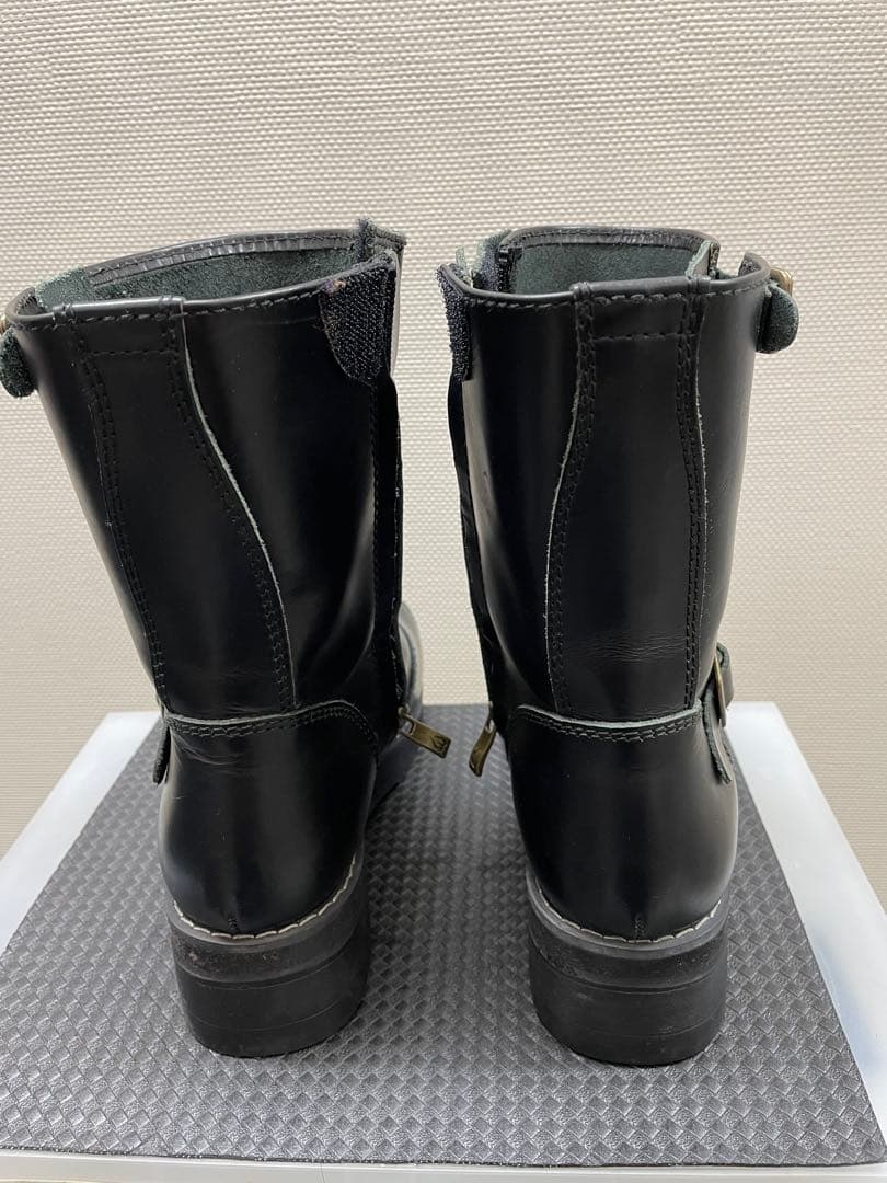 厚底牛革レディースバイク用ショートブーツ