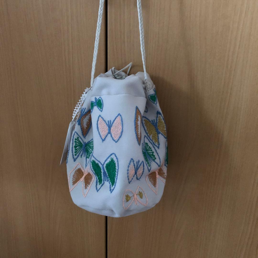 [新品]ミナペルホネン　sky flower ポシェット(ベージュ)