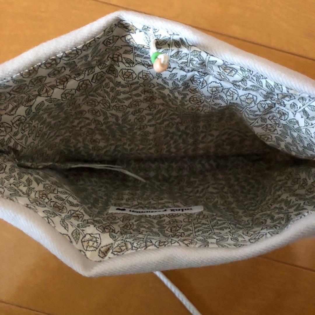 [新品]ミナペルホネン　sky flower ポシェット(ベージュ)