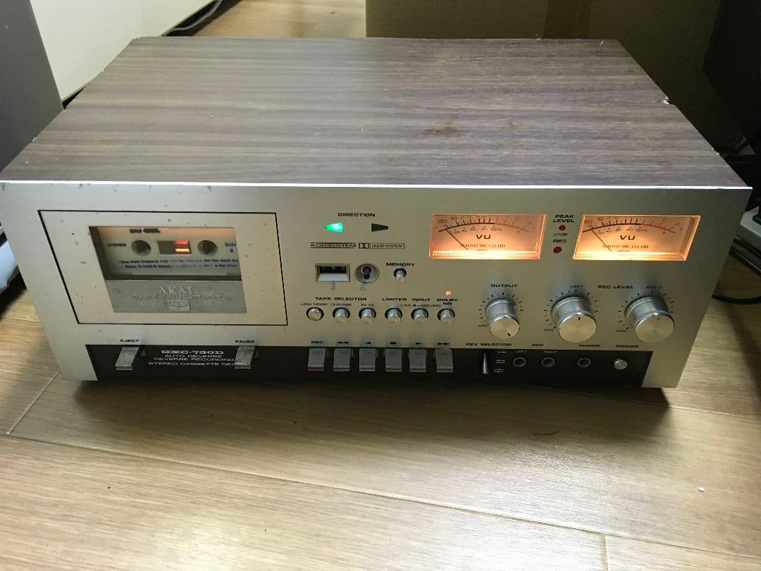 AKAI GXC-730D カセットデッキ VUメーター付き シルバー「現状」