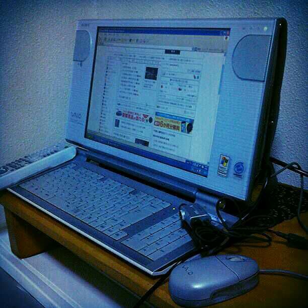 デザインクール！デスクトップ一体型VAIO パソコン