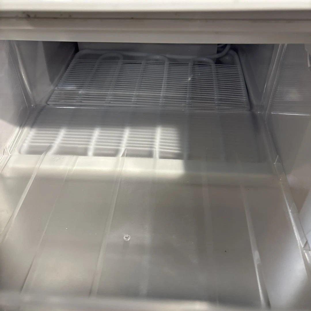 小型　冷蔵庫