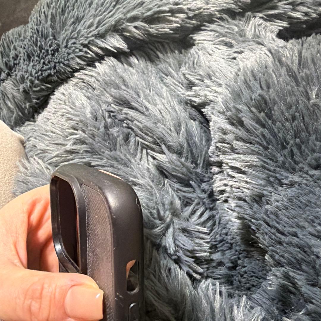 PRADA ブラックレザー iPhoneケース