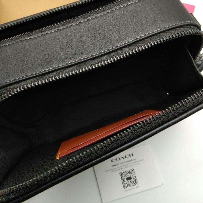 新作　新品　COACH　ワイアット クロスボディ バッグ・ショルダーバッグ