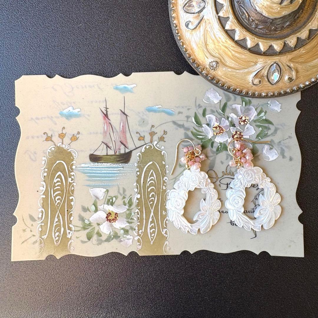 《1点限定》MOPフラワーカービング＆ピンク淡水パール＊フローライトピアス