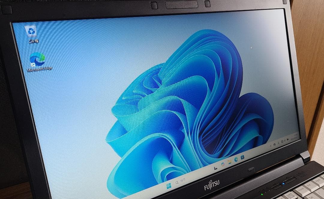 富士通 LIFEBOOK A576/P Win11 i5/8G/SSD256GB