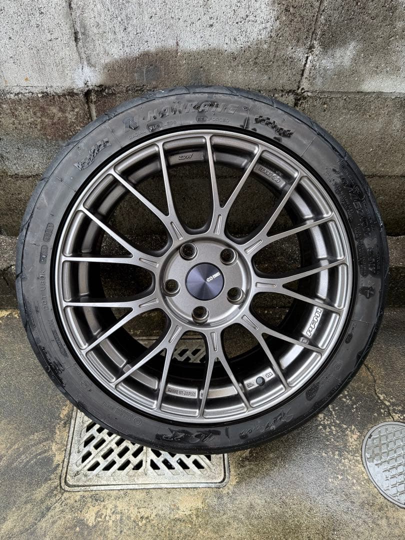 【ぽけ】ENKEI PFM1 17インチ7.5j 114.3 +48 5H