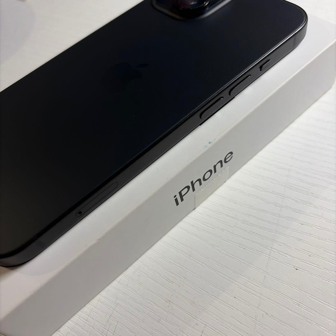 iPhone15 128GB ブラック SIMフリー 極美品