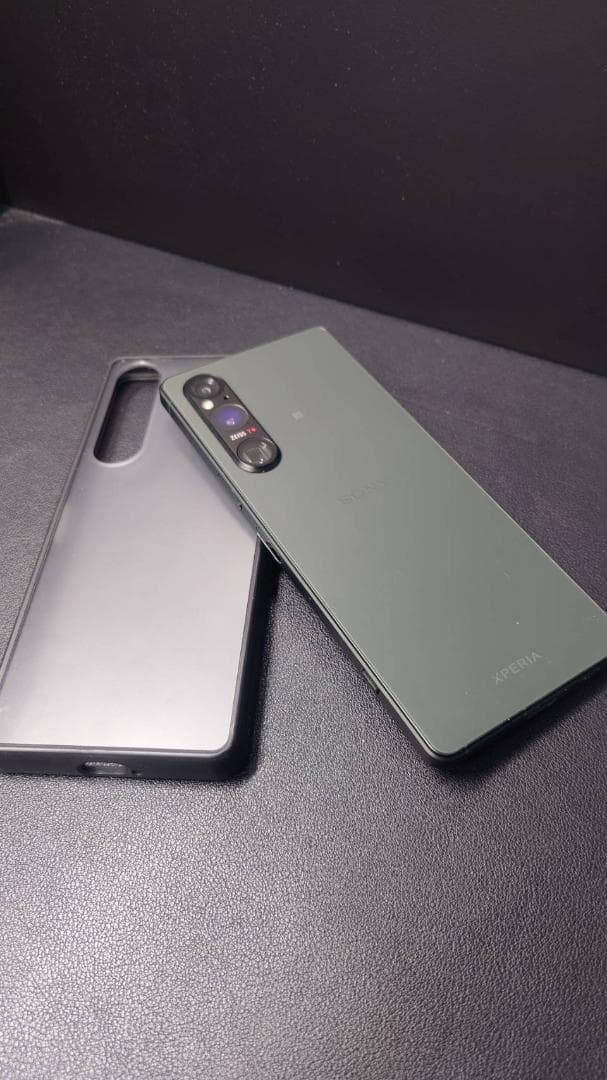 SONYストア限定 16GB/512GBモデル Xperia 1 V カーキ