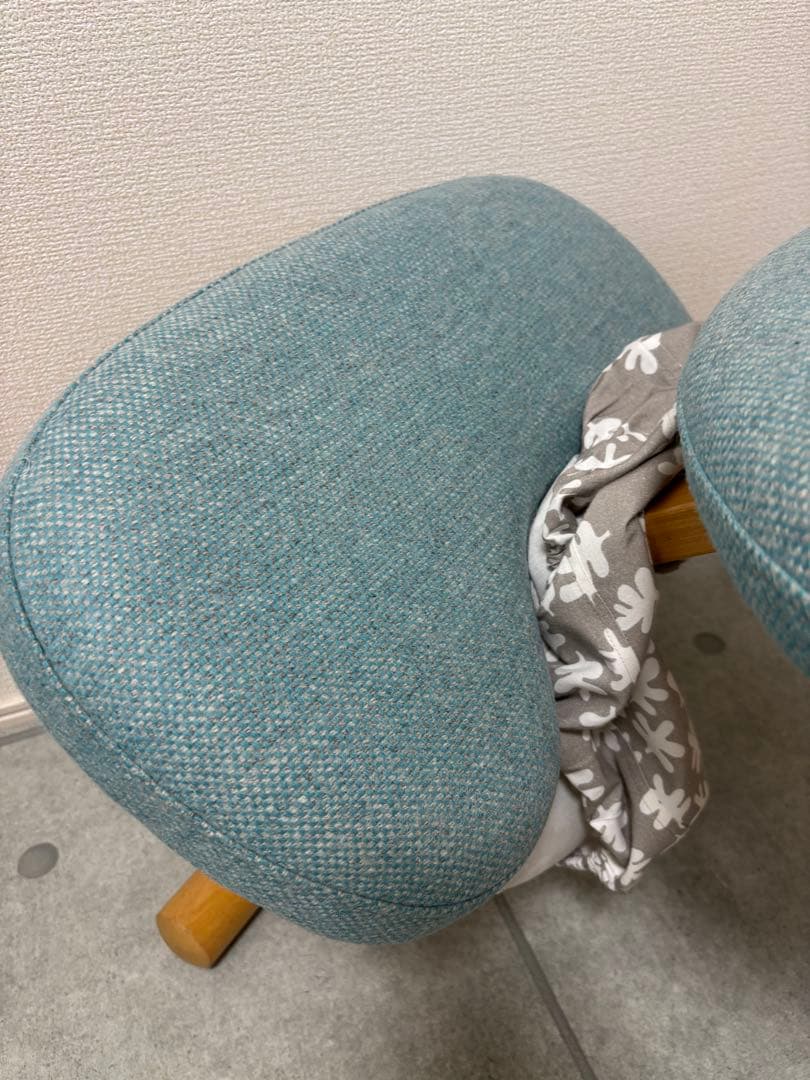 最終値下げ　リボ　RIBO バランスチェア　イージー　姿勢矯正椅子