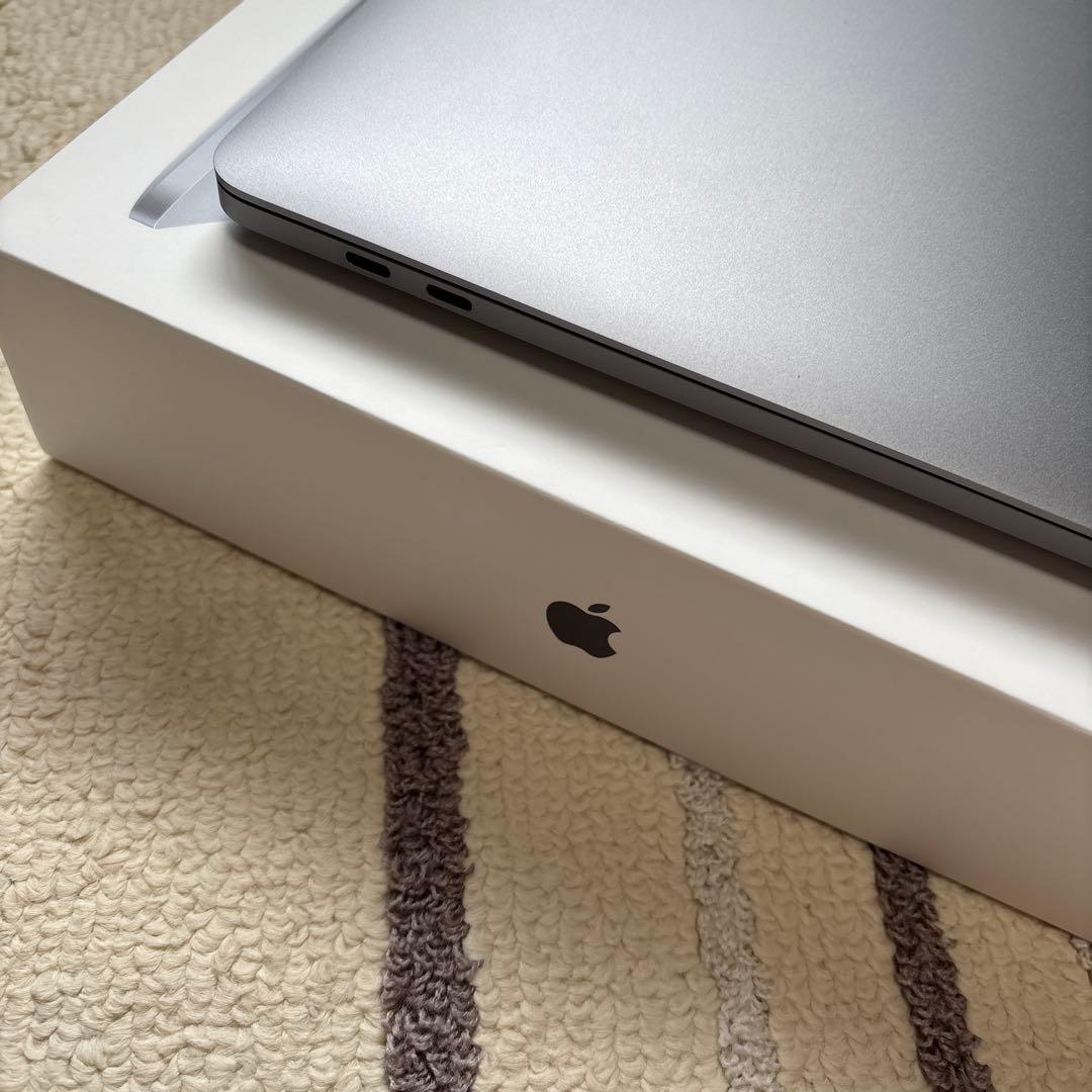 MacBook Pro 2020モデル　M1 512GB メモリ8GB