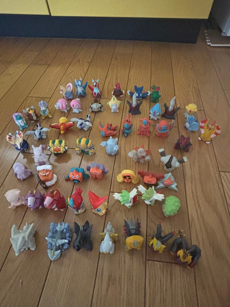 【大量】 ポケモンキッズ　まとめ売り　指人形　フィギュア　200個以上！