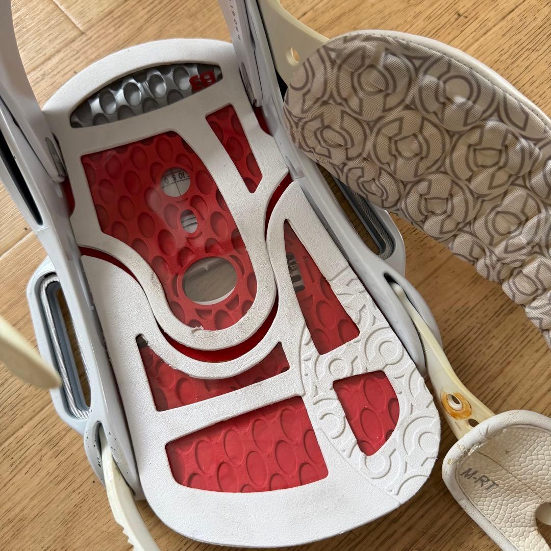 良品！ BURTON バートン CO2 EST Mサイズ ICS M5 タイプ