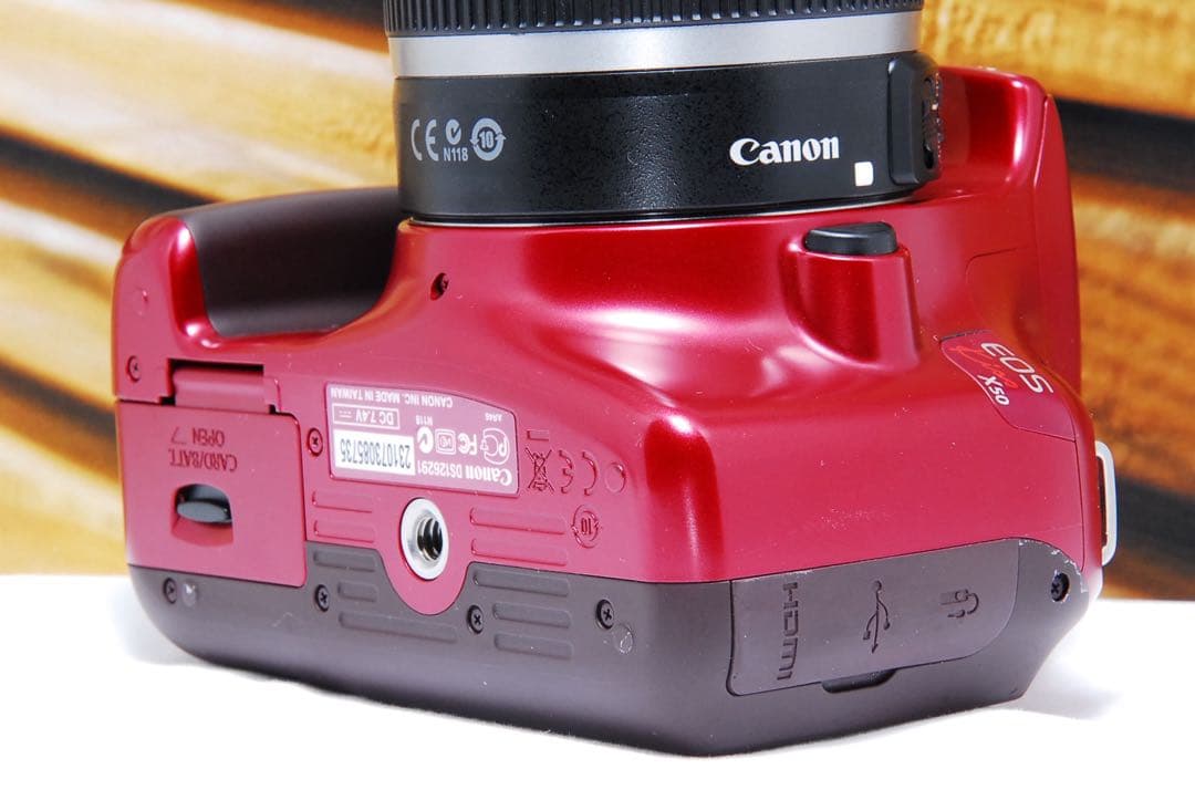 一眼レフ キャノン kiss x50 Canon レッド 赤 スマホ転送