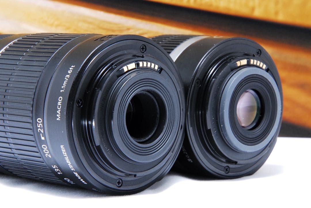 一眼レフ キャノン kiss x50 Canon レッド 赤 スマホ転送