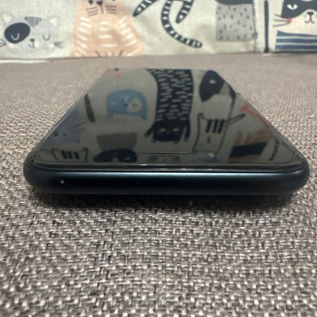 iPhone SE 第3世代64GB 77% SE3 スマホ　本体　ミッドナイト