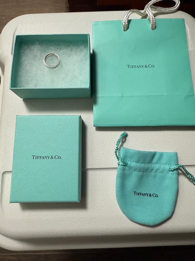 ユ*イ様 Tiffany & Co. ダイヤ付きシルバーリング 付属品あり