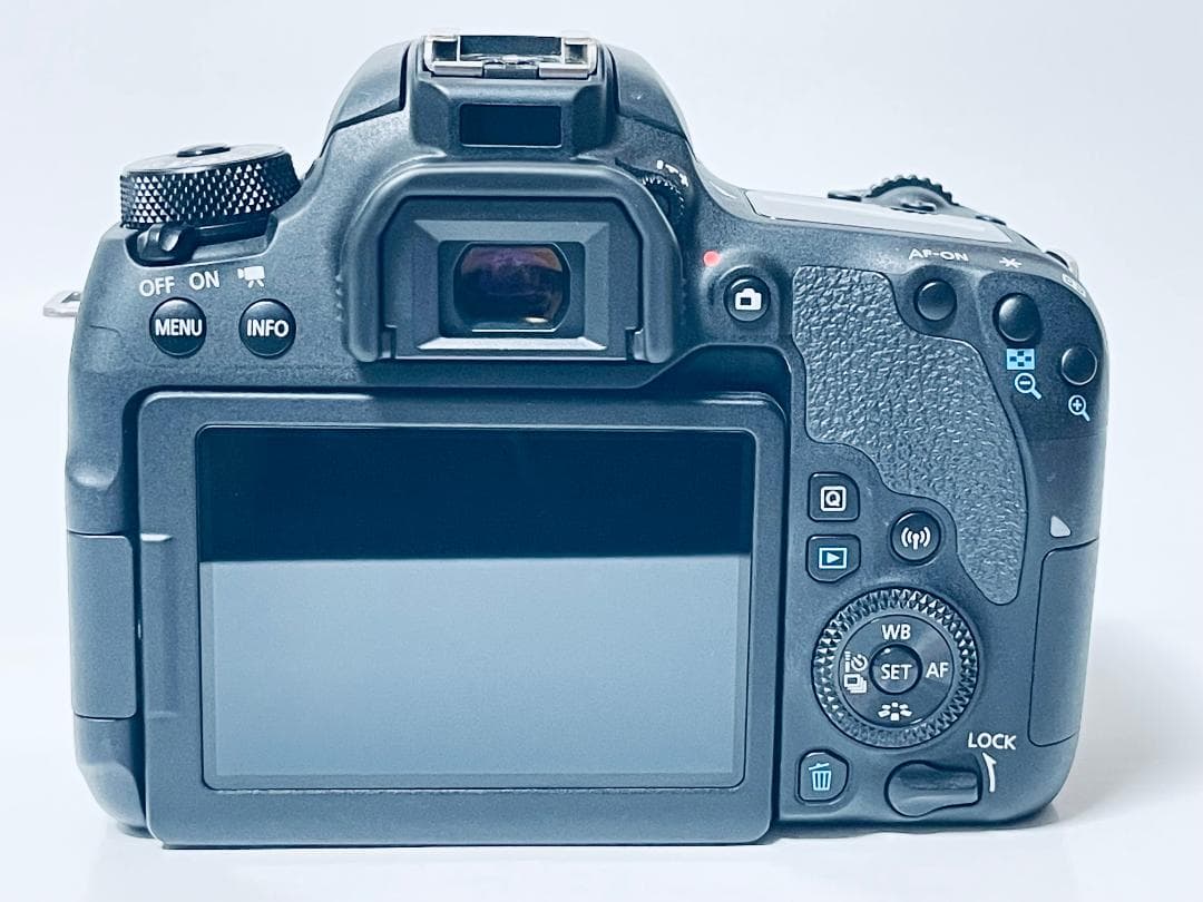 ほ*み様 ⭐️美品★Canon キヤノン EOS 9000D レンズキット Wi