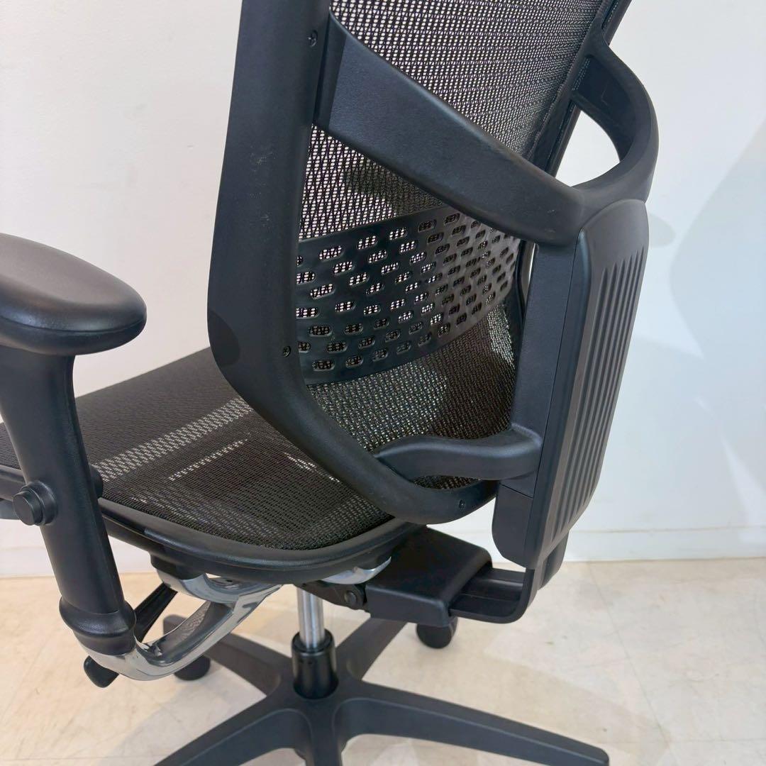 エンジョイ Ergohumanエルゴヒューマン 肘付きオフィスチェア 1/3