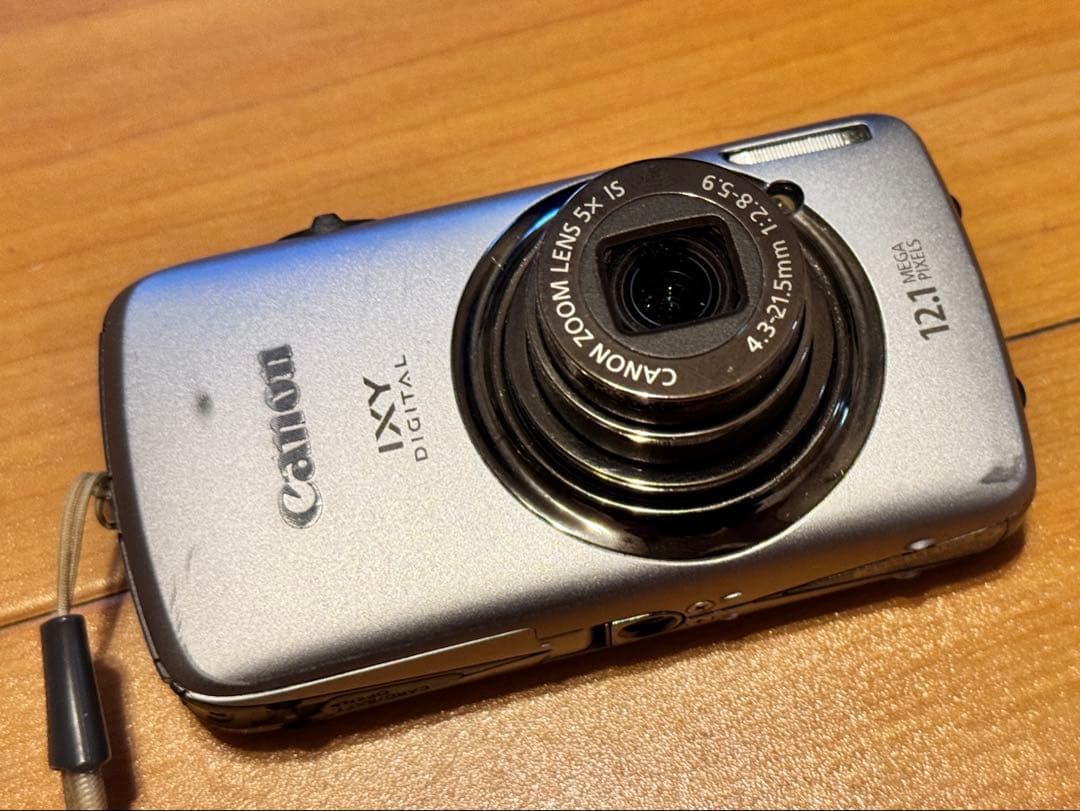 Canon IXY DIGITAL 930ISシルバー　12.1メガピクセル
