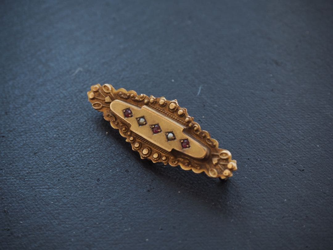 1880-90頃 ヴィクトリア朝 9金 刻印あり アンティークブローチ イギリス