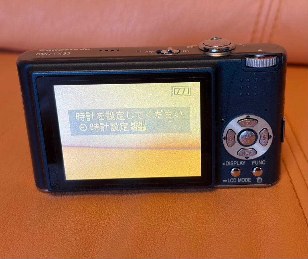 デジタルカメラ Panasonic LUMIX DMC-FX30