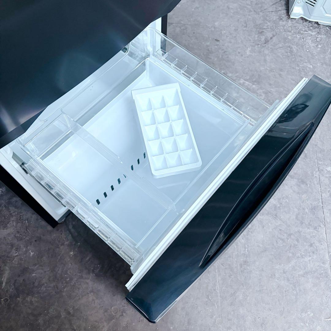 運搬取付無料！ブラック純正TOSHIBA2ドアスタイリッシュ冷蔵庫！完動超美品！