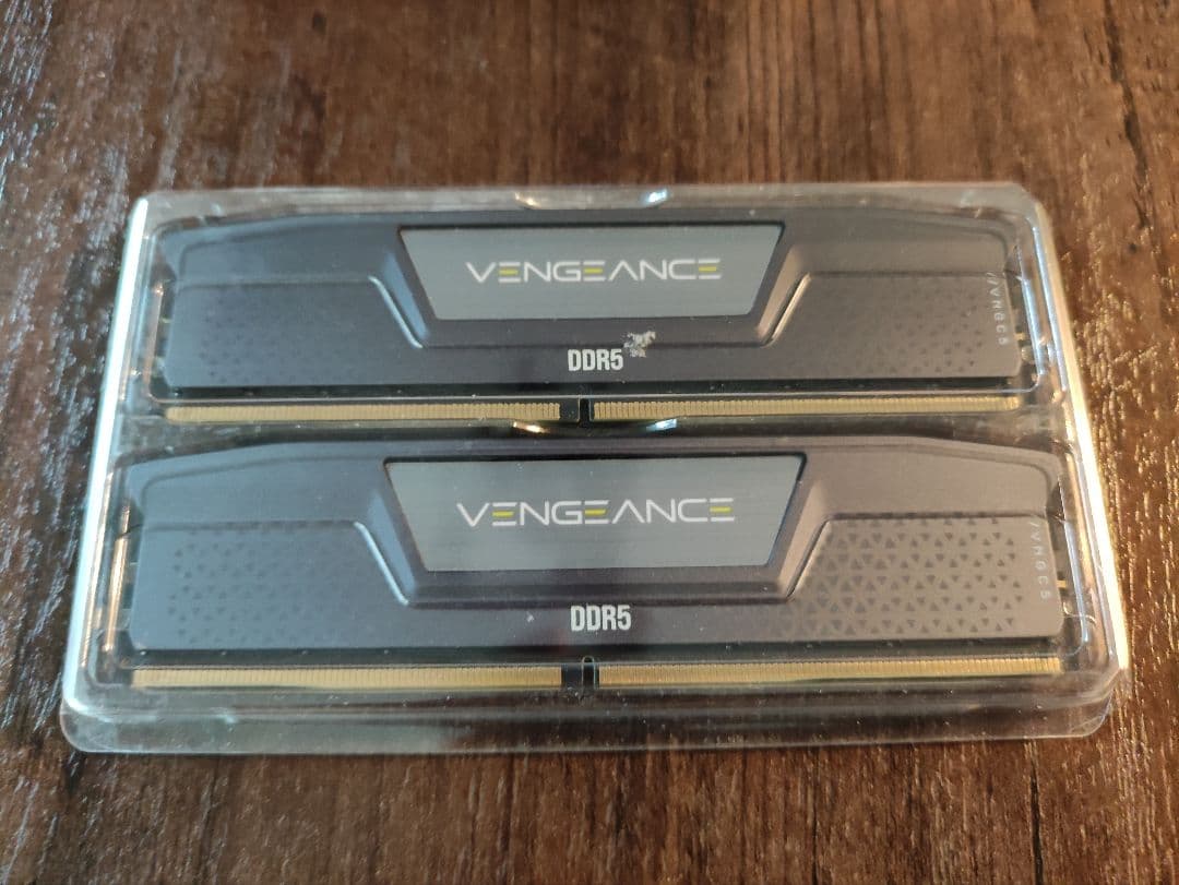 64GBメモリCORSAIR Vengeance DDR5 (32GB×2枚)