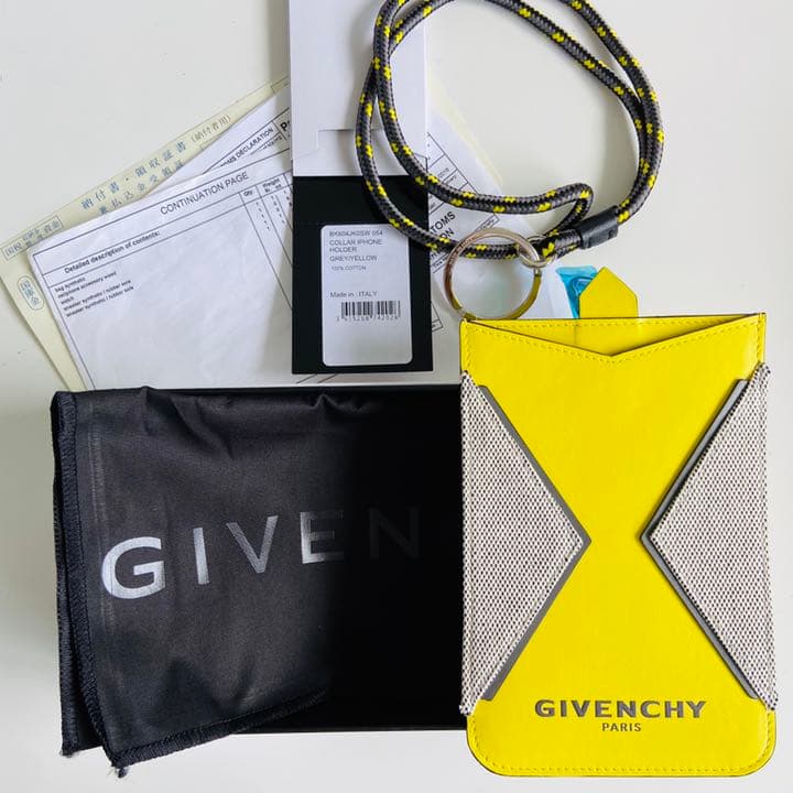 GIVENCHY ジバンシィ iPhone17/16ショルダー ポーチ 最安値