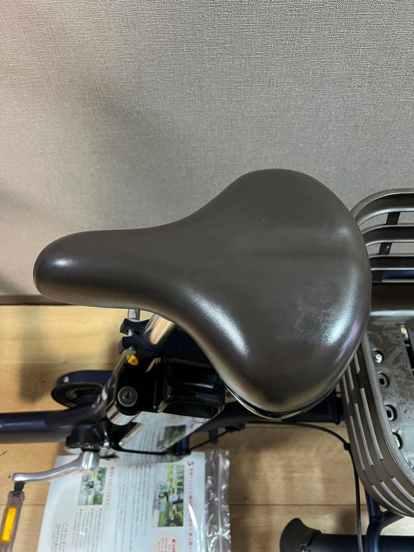 ほぼ新品ブリヂストン電動三輪自転車バッテリーB400 14.3～14.6Ah相当