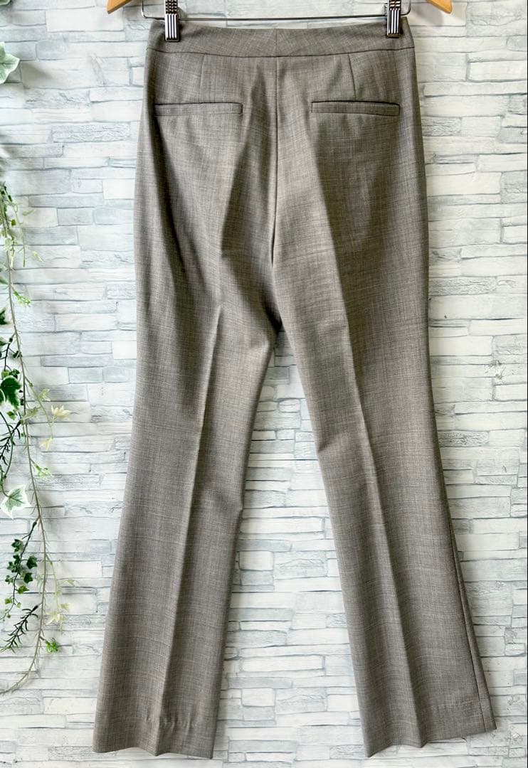 極美品⭐️theory、スーツ上下、グレー色、春夏向き、少し大きめのサイズ0