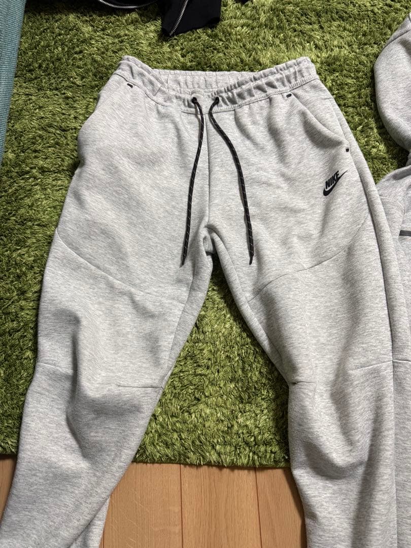 Nike テックフリース廃盤