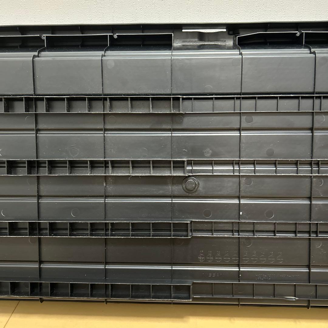 エクストレイル　ラゲッジアンダートレイ　左