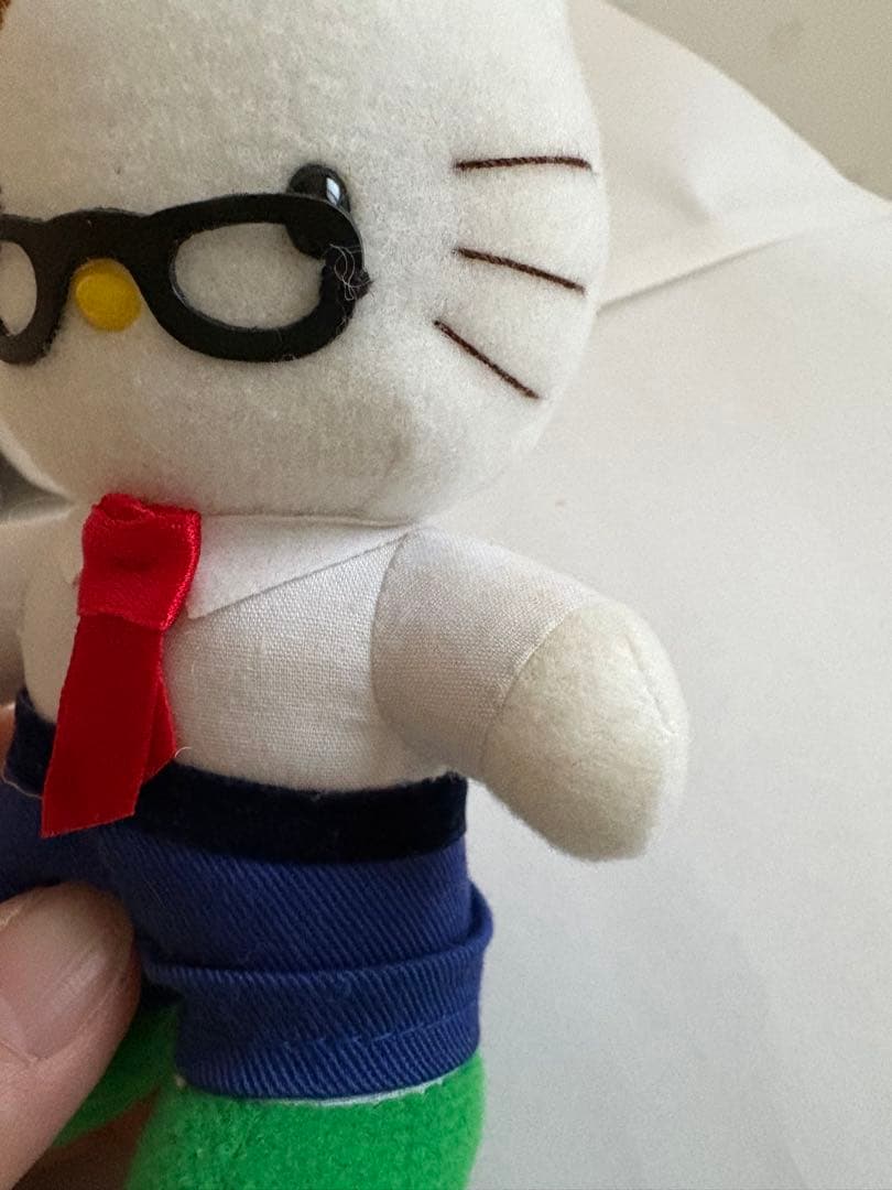 ハローキティ ファミリー いちご型キャリーハウス ぬいぐるみ付き