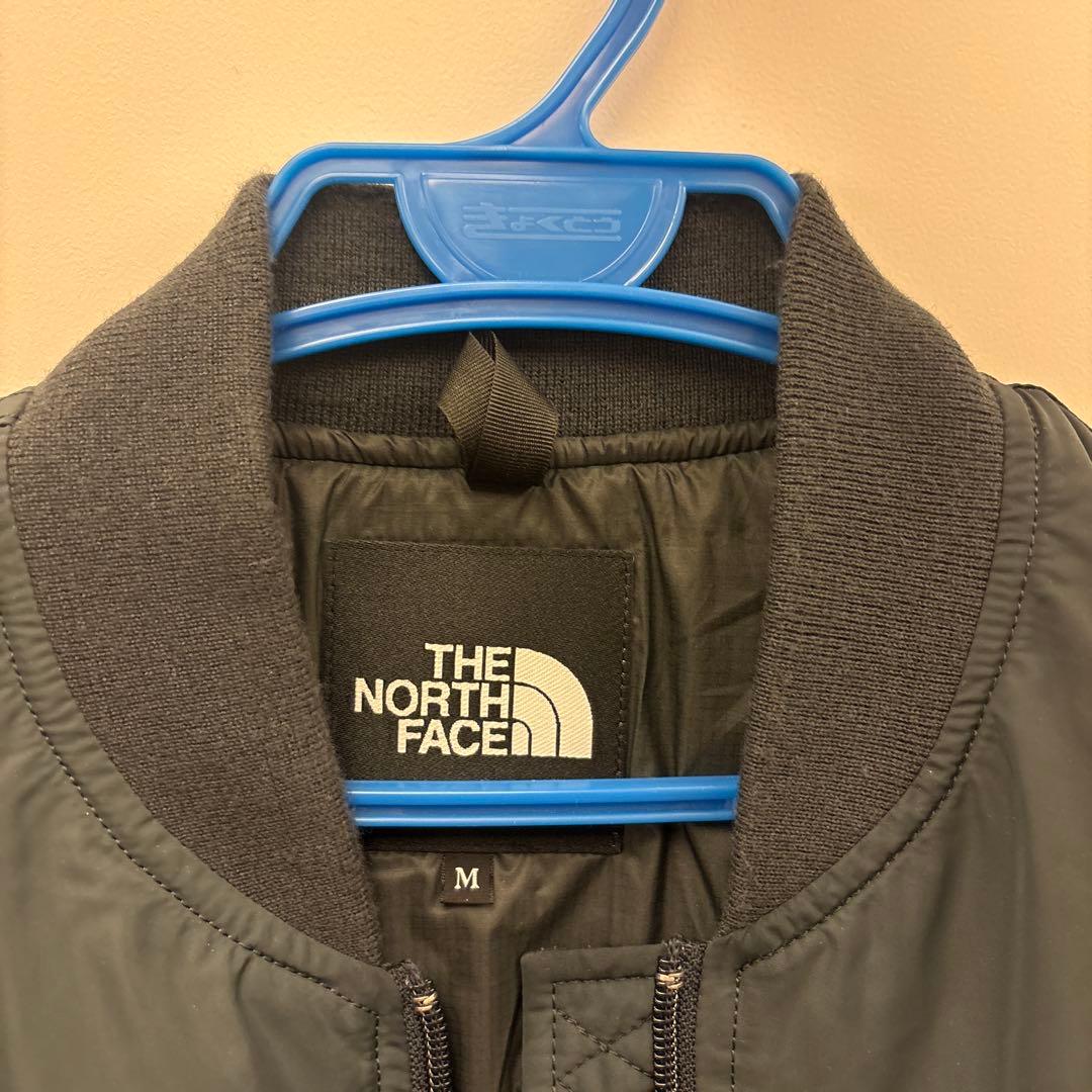 【THE NORTH FACE 】ボンバージャケット 色 アスファルトグレー