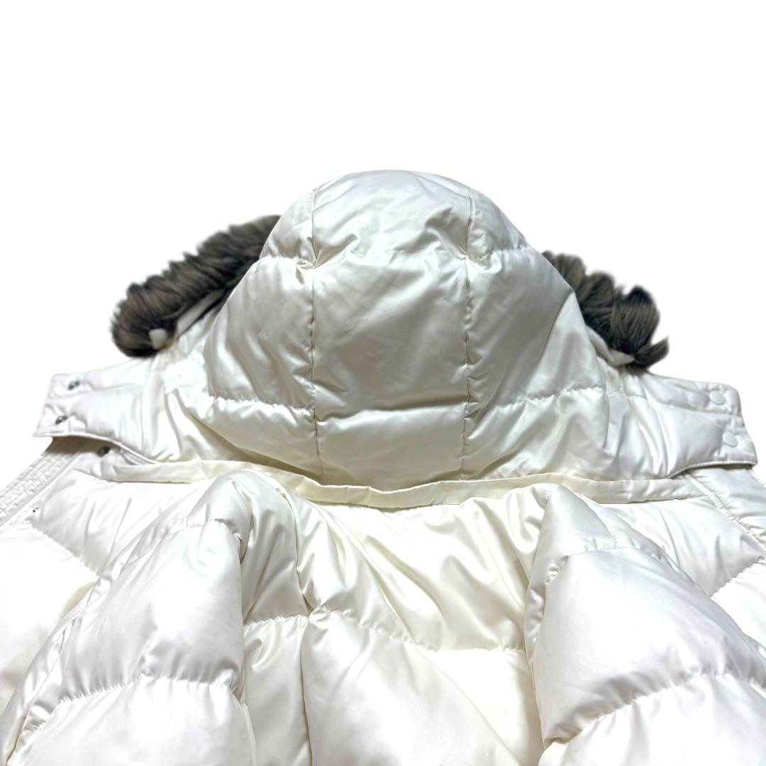 極美品 UNIQLO プレミアムダウンコート XL 白ファー付き ふわふわ　軽暖