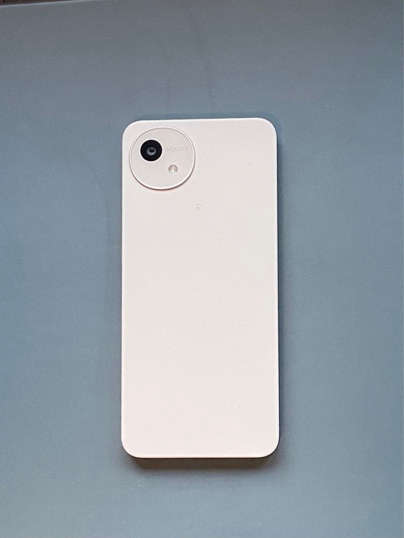 新品・未使用　AQUOS wish4 ホワイト