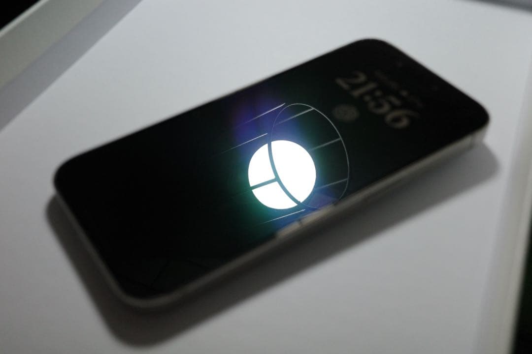 美品 iPhone15pro 256GB ナチュラルチタニウム　SIMフリー