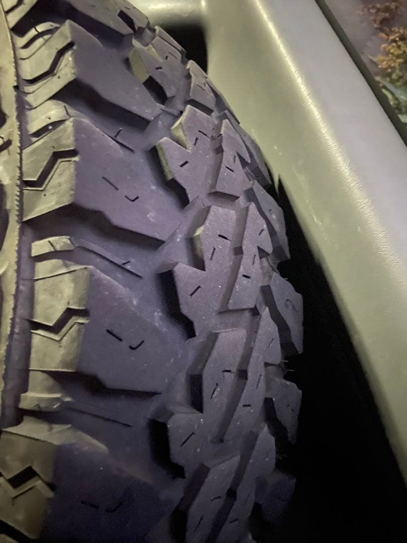 専用出品 ブラV ガンメタ 16インチ 6H 6J