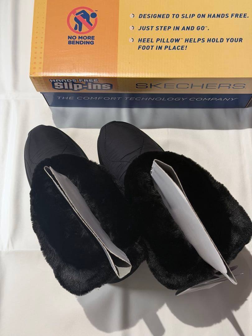 SKECHERS レディース ファーブーツ 24cm 新品未使用 スケッチャーズ